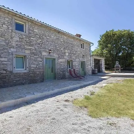 Haus Ernest Tatil Evi
