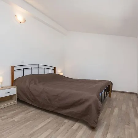 Haus Ernest Tatil Evi Stanisovi